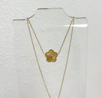 Load image into Gallery viewer, Unique daisy necklace
